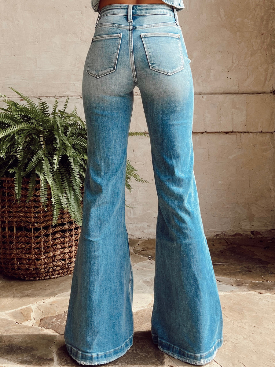 The Dunbar Creek Jeans – Glitz & Spurs Boutique